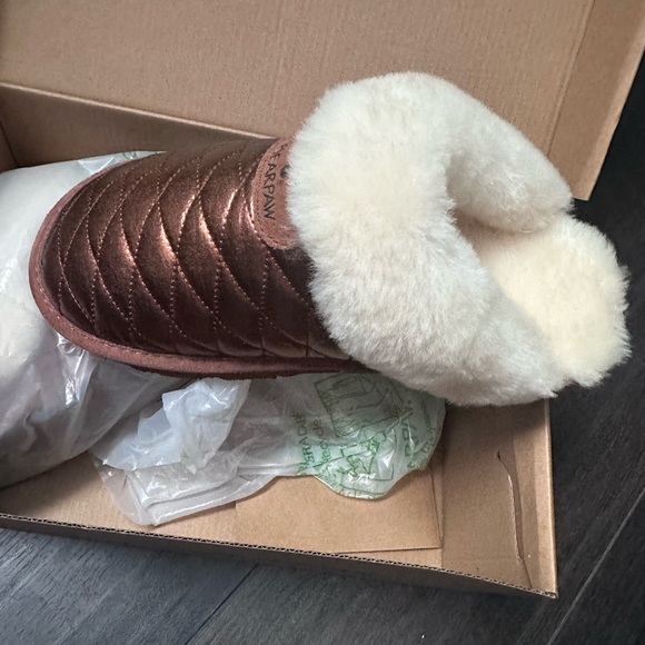 Cozy Brown and Cream Slippers by bear paws - Picture 2 of 5